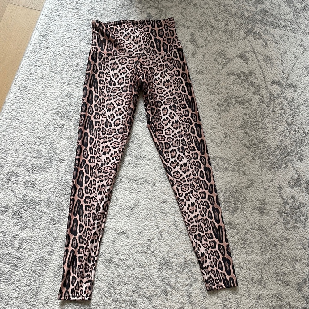ONZIE Leopard Tights. Black/Brown. Size S/M
